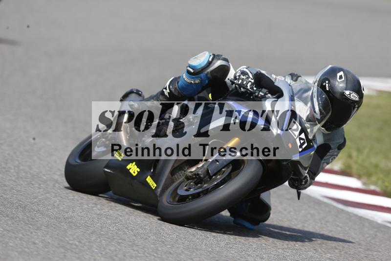 /Archiv-2025/49 26.08.2025 Cornu Master School ADR/rot-rouge/24